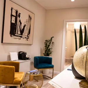 design18-charming-rooms.it-romehotels.com/