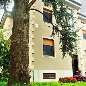 https://bed-and-breakfast-villa-laila.italymilanhotels.net